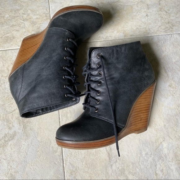 Cooperative black lace up booties from Urban Outfitters — wood block wedge heel - Picture 2 of 7